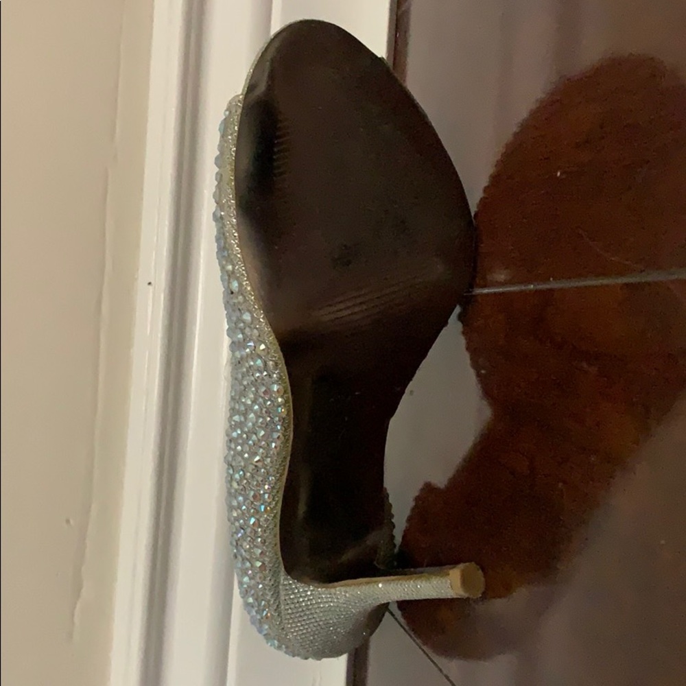 deb Heels - Picture 3 of 3